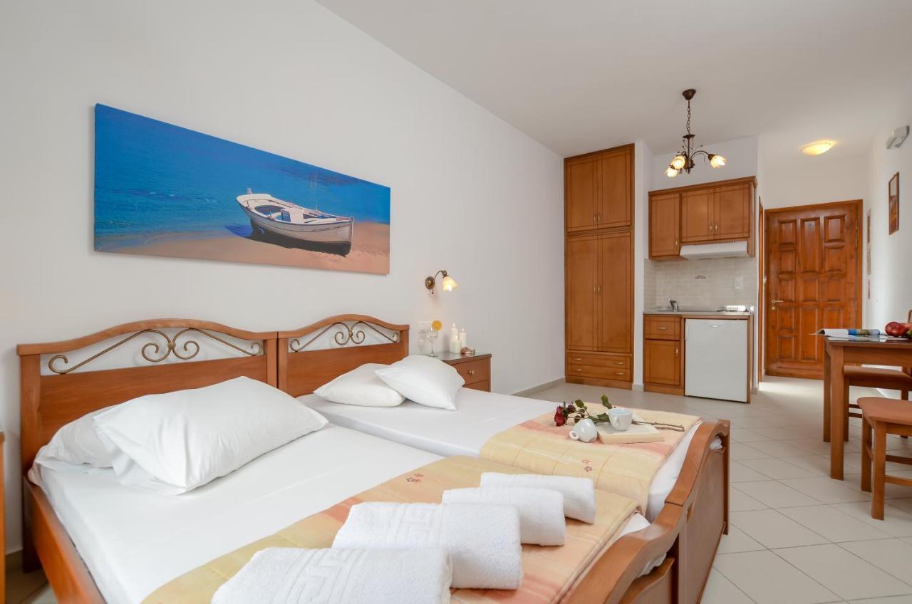 Dolphin Studios Agia Anna  Екстериор снимка